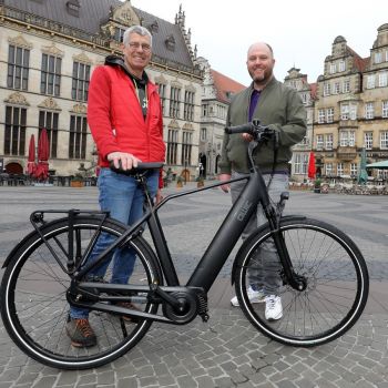 Übergabe des E-Bikes QWIC Premium durch Velo-Sport